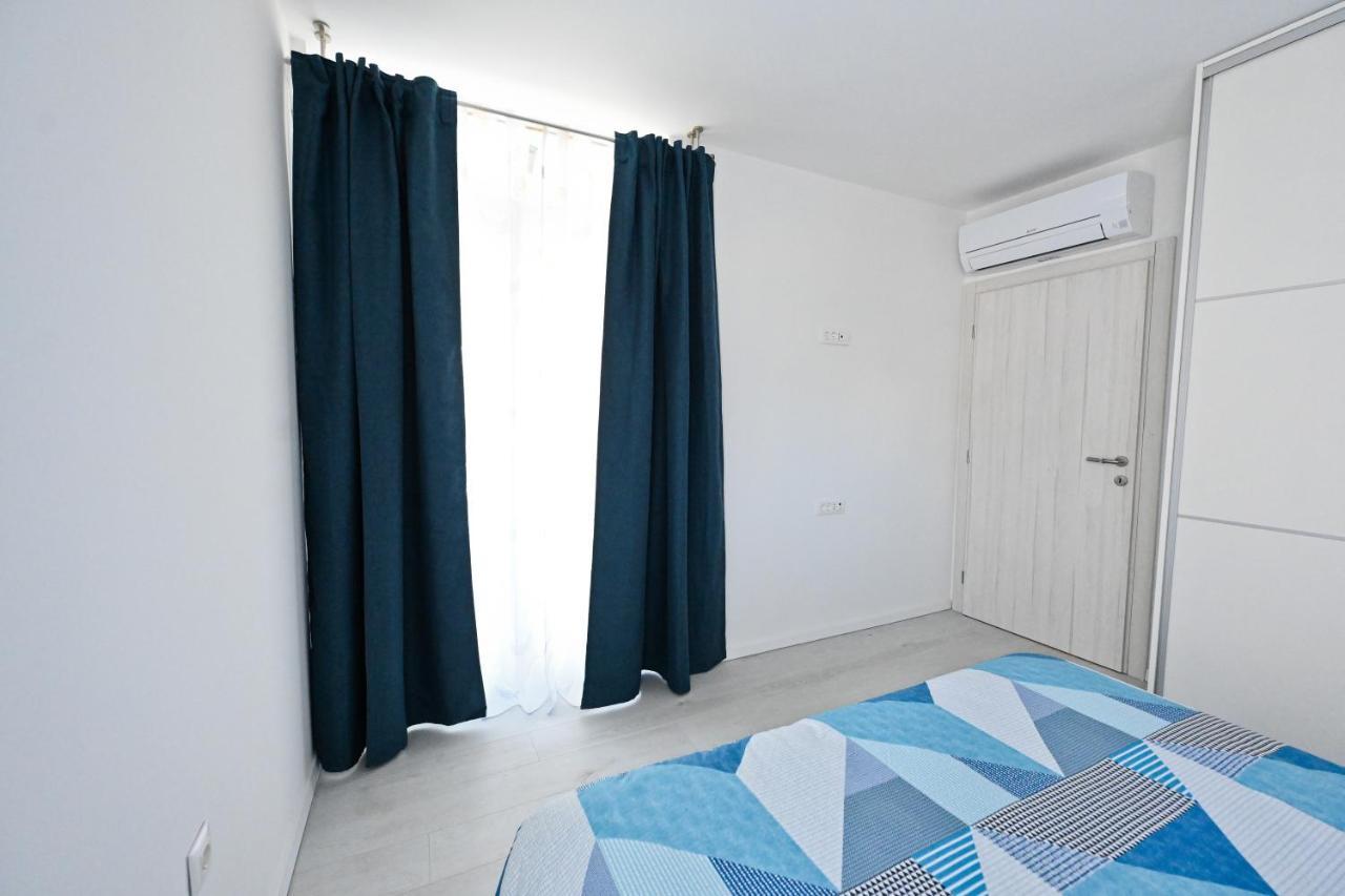 Apartment Blue&green *